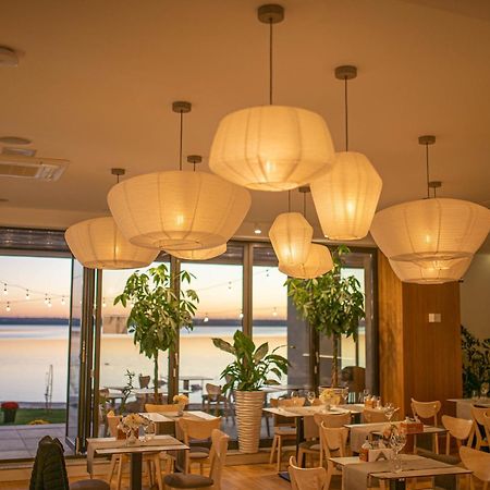 Готель Poeme Mamaia Retreat Екстер'єр фото