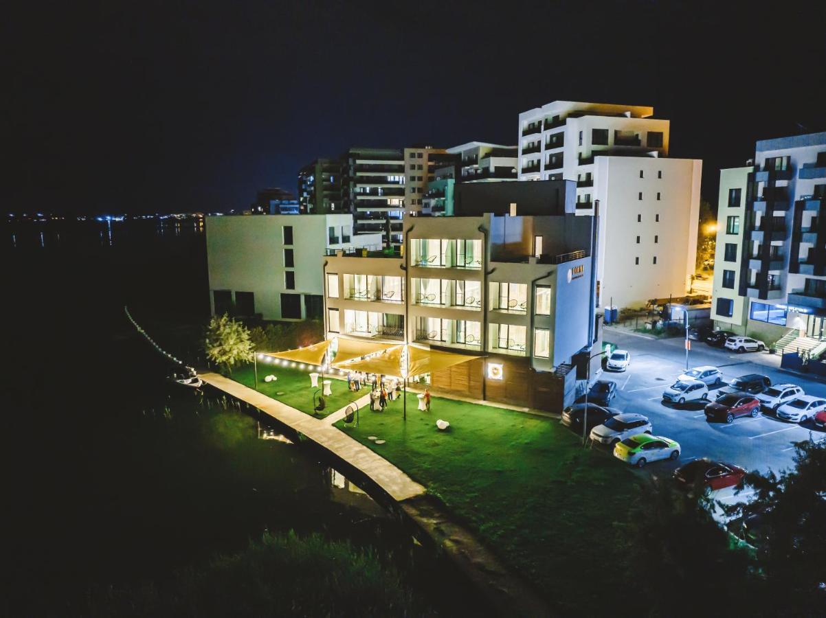 Готель Poeme Mamaia Retreat Екстер'єр фото